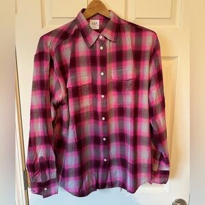 NWT Gap Button Up Shirt